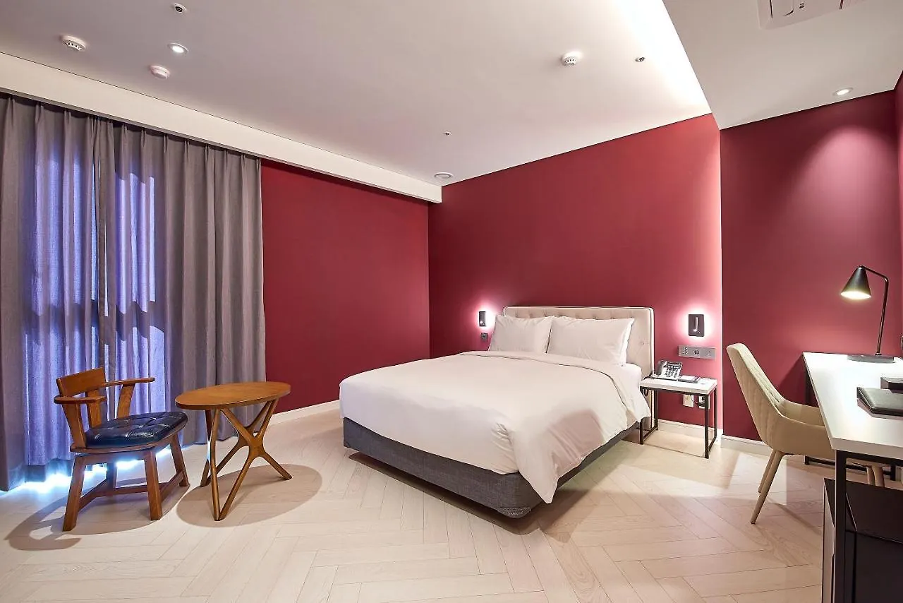 Busan City Hotel 3*,